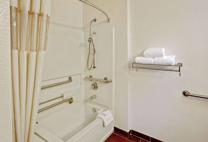 هتل La Quinta By Wyndham Las Vegas Redrock/summerlin