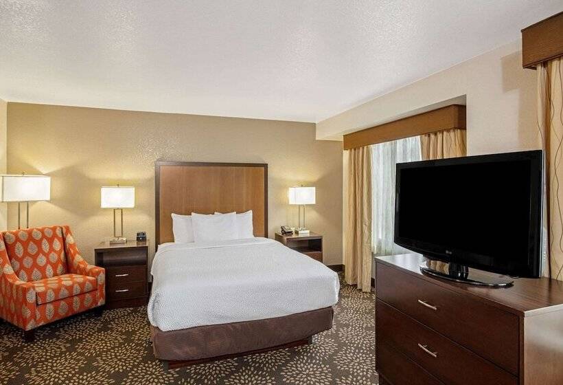 هتل La Quinta By Wyndham Las Vegas Redrock/summerlin