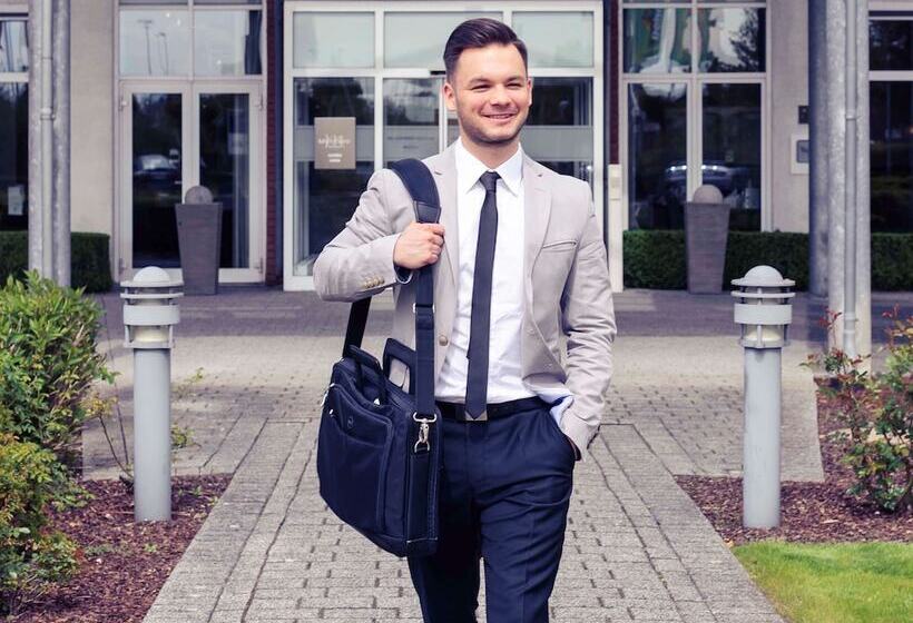 هتل Mercure  Kamen Unna