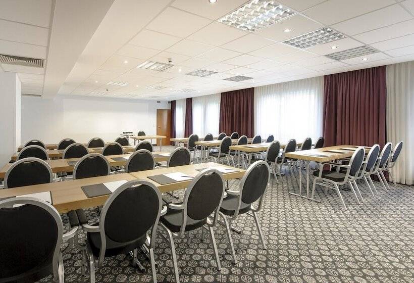 هتل Mercure  Kamen Unna