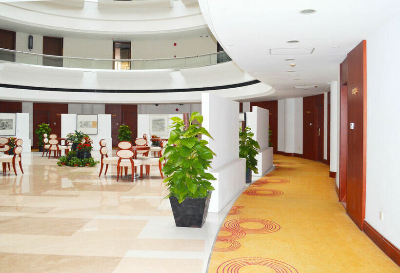 Hotel Shanghai Noble Center