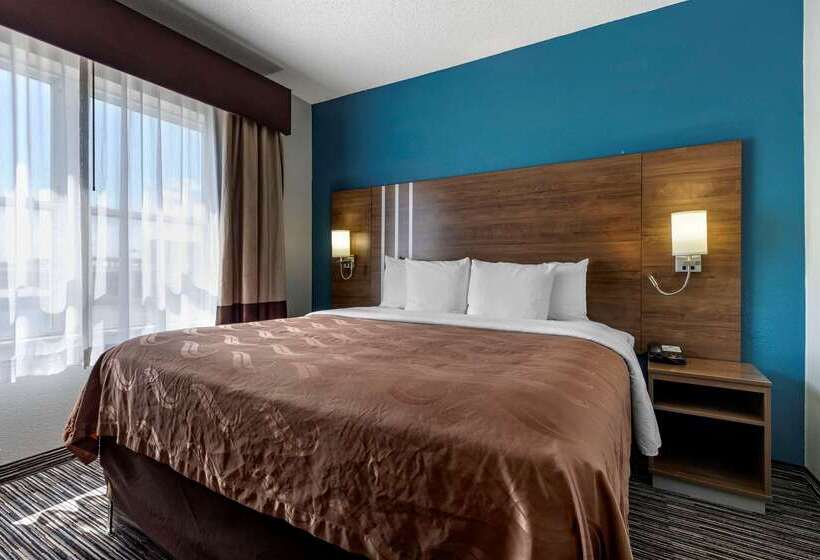 בית מלון כפרי Quality Inn & Suites I 35 E Walnut Hill