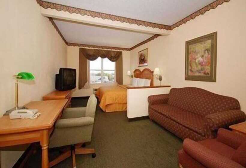 בית מלון כפרי Quality Inn & Suites I 35 E Walnut Hill