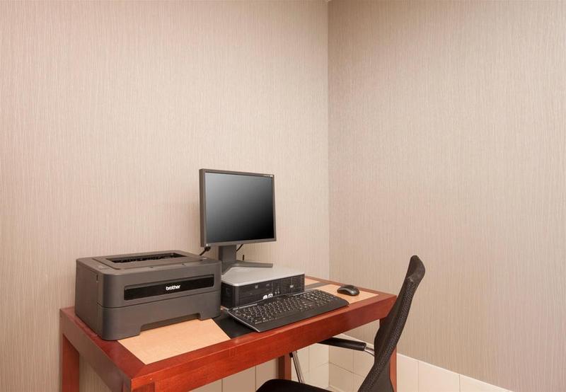 هتل Residence Inn Des Moines West At Jordan Creek Town Center