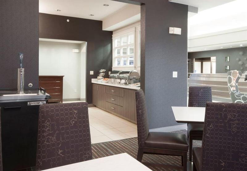 هتل Residence Inn Des Moines West At Jordan Creek Town Center