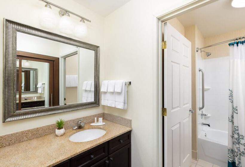 هتل Residence Inn Des Moines West At Jordan Creek Town Center