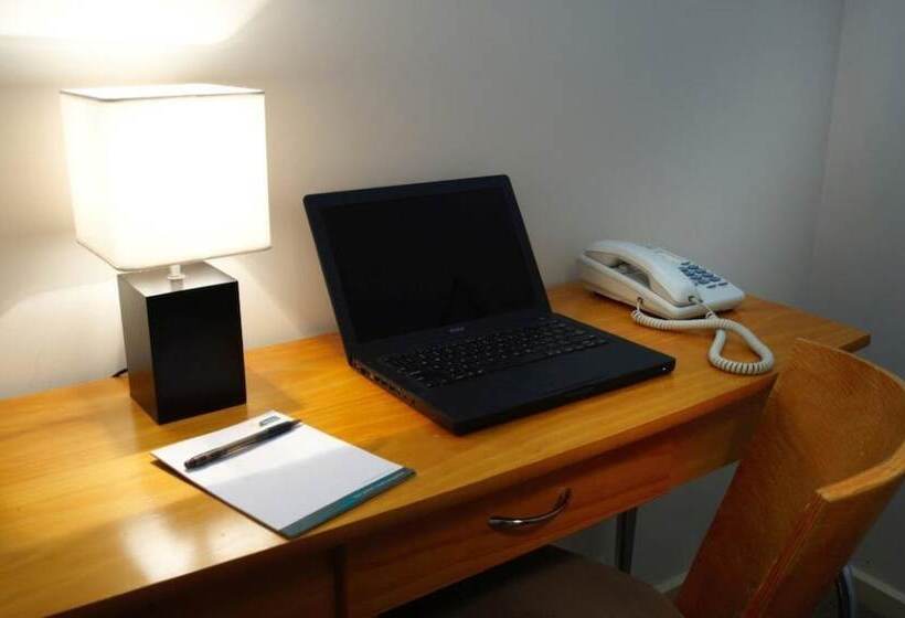 בית מלון כפרי Rnr Serviced Apartments Adelaide