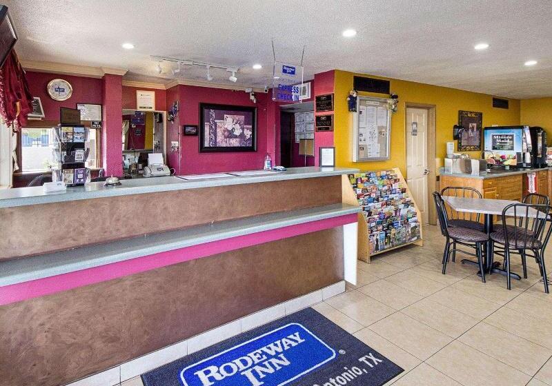 Отель Rodeway Inn San Antonio Lackland Afb  Seaworld