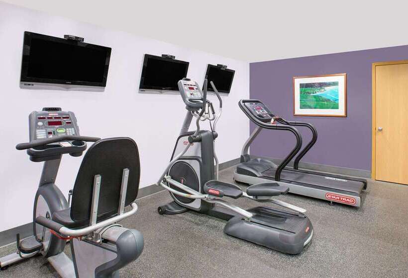 Microtel Inn And Suites   Ames