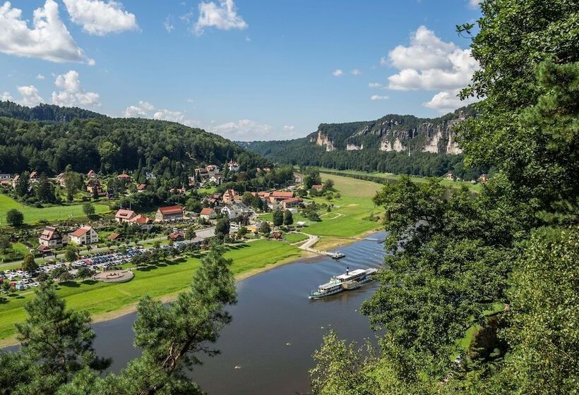 Steiger Hotel Elbschlösschen Rathen