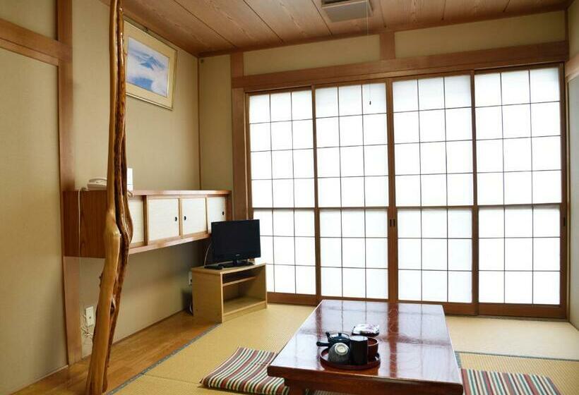 فندق Nishidani Onsen Chuseikan