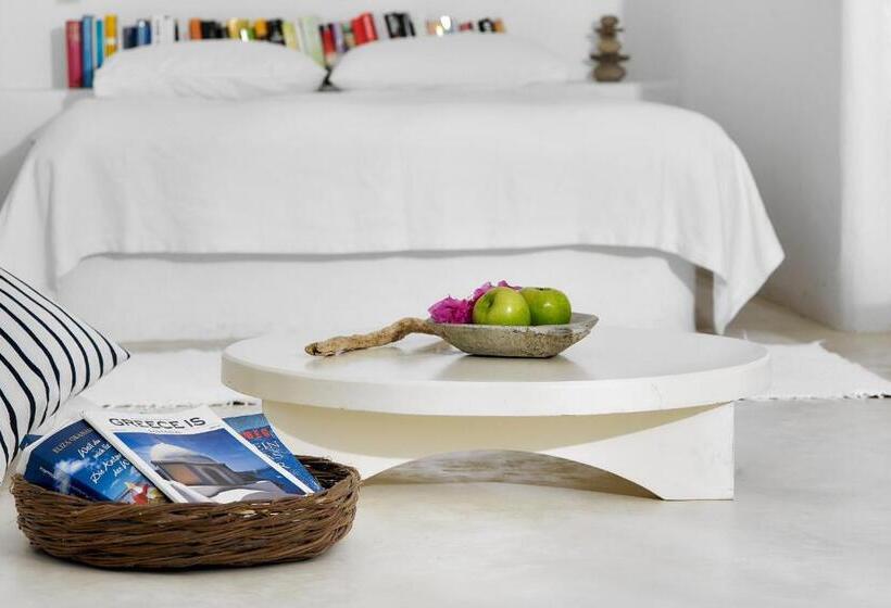 هتل Finikia Memories