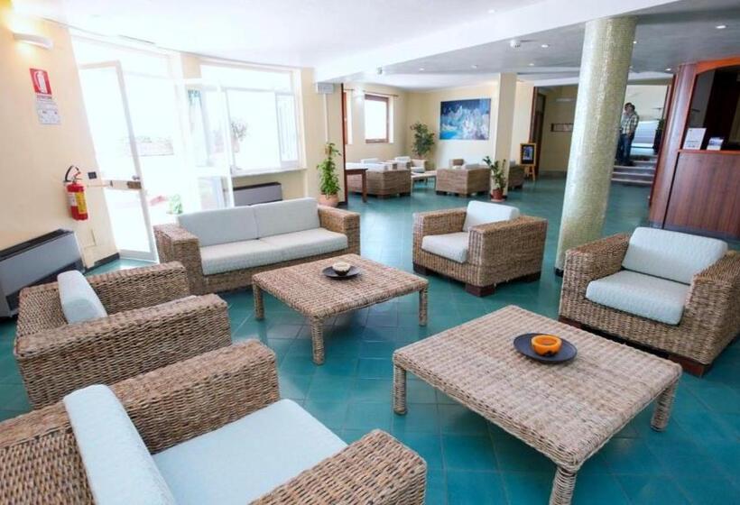 هتل Lh Pedraladda Resort