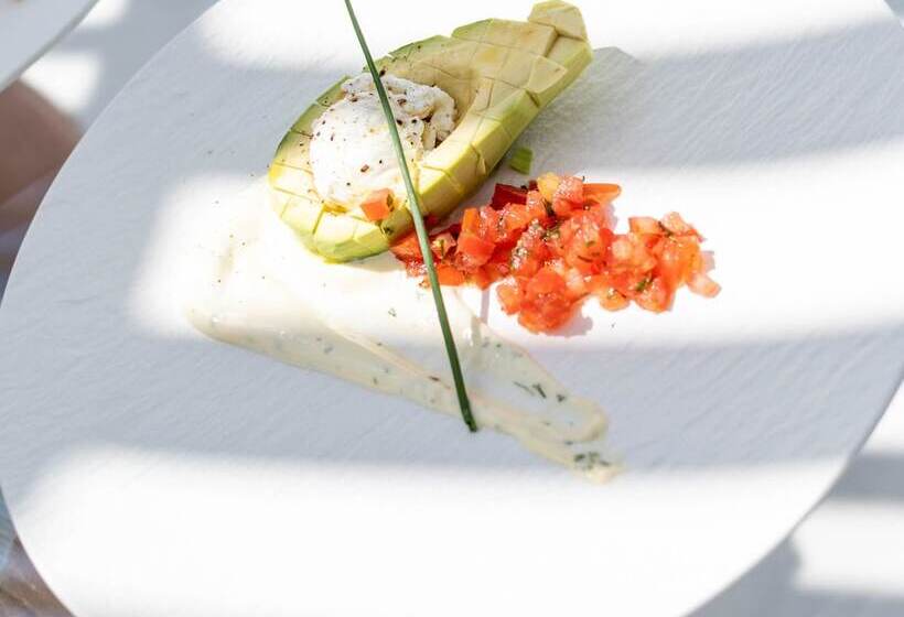 هتل Mykonos Bay Resort & Villas