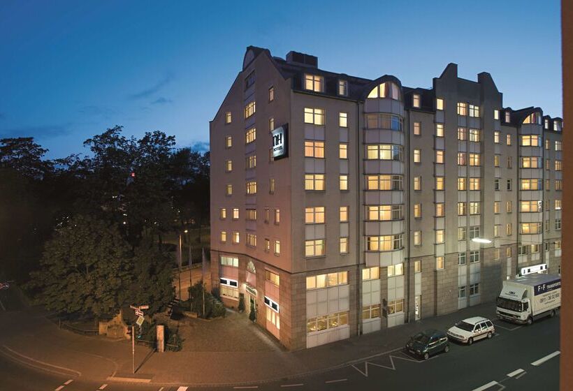 Отель NH Fürth Nürnberg