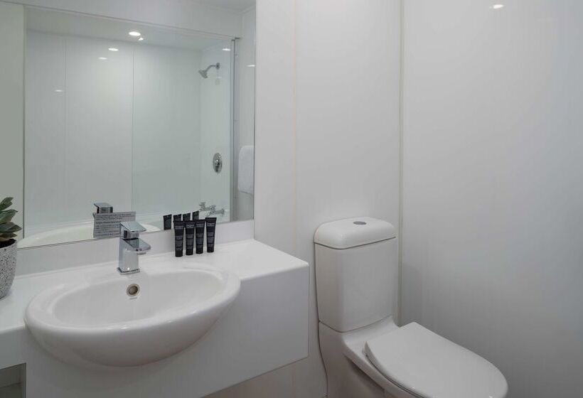 בית מלון כפרי Rydges Lakeland Resort Queenstown