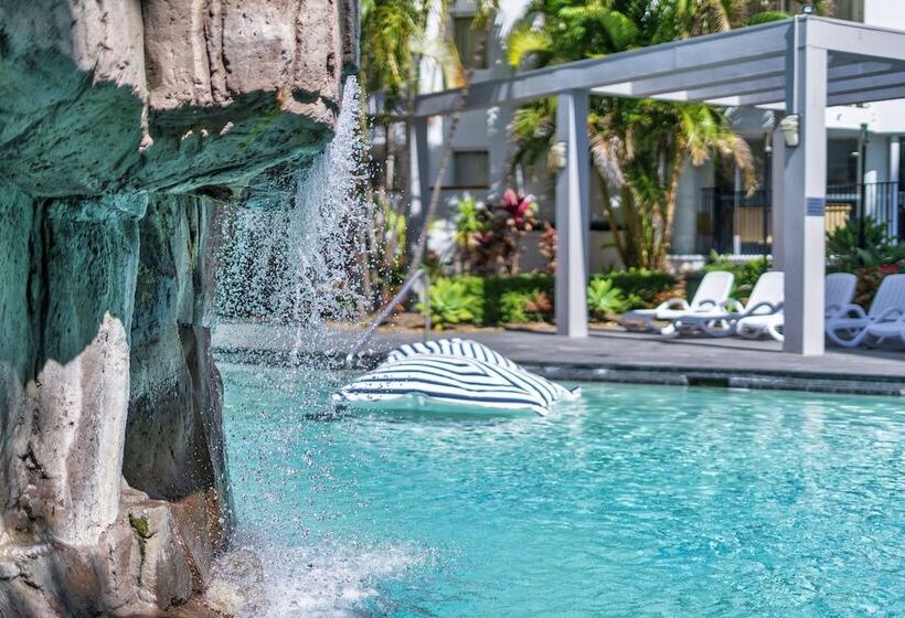 هتل Sovereign On The Gold Coast