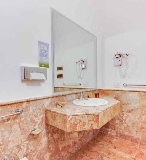 ホテル La Tonnara Di Bonagia Resort