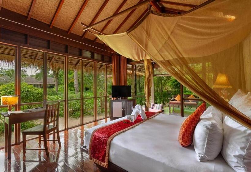 فندق Zeavola Resort