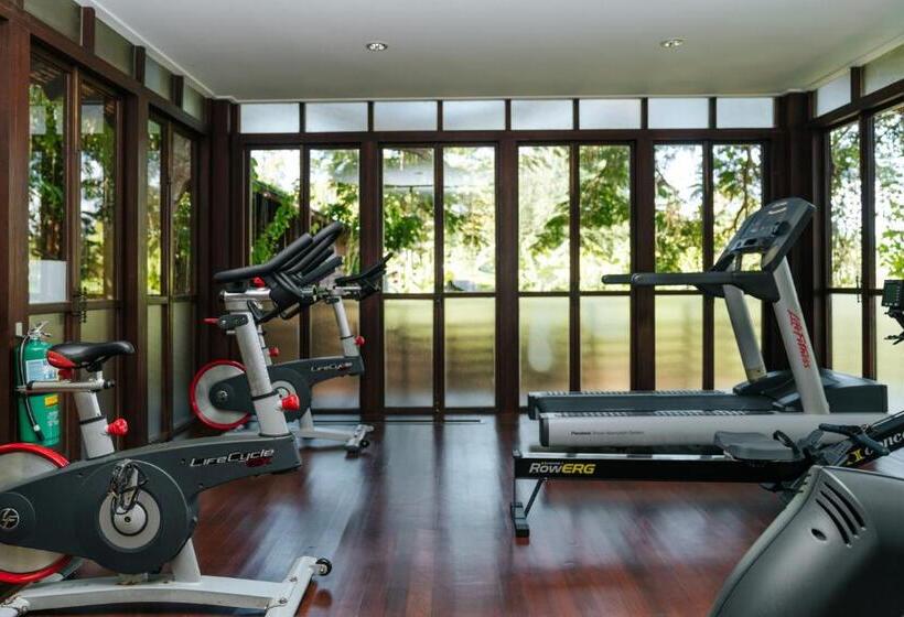 فندق Zeavola Resort