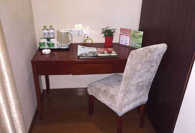 בית מלון כפרי Greentree Inn Jiangsu Taizhou Jingjiang Bus Station Express