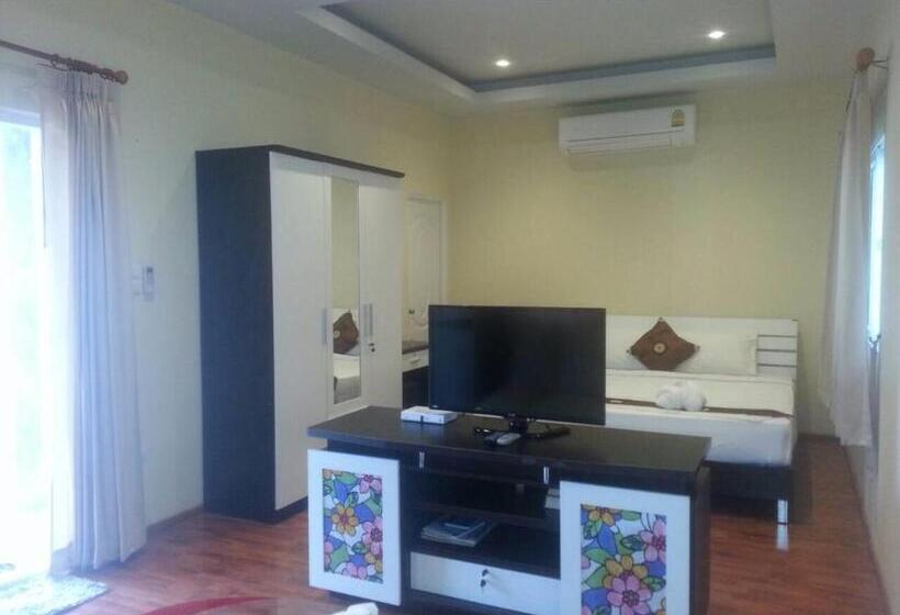 هتل Khanom Garden Suite