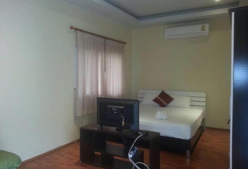 هتل Khanom Garden Suite