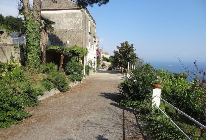 تختخواب و صبحانه Casa Niná