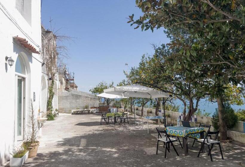 تختخواب و صبحانه Casa Niná