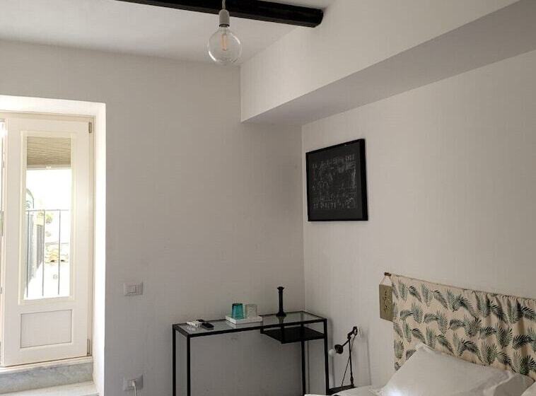تختخواب و صبحانه Mojocohouse