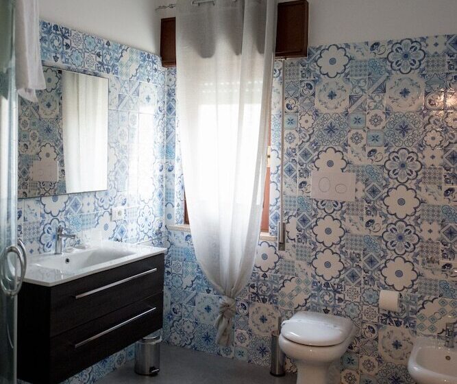 ベッドアンドブレックファースト Oikos Selinunte Guest House