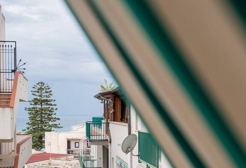 ベッドアンドブレックファースト Oikos Selinunte Guest House