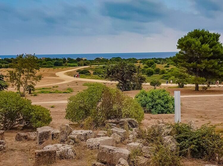 ベッドアンドブレックファースト Oikos Selinunte Guest House