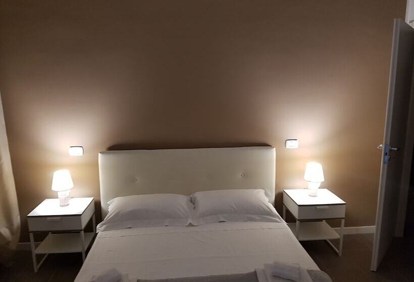 تختخواب و صبحانه Summer Rooms