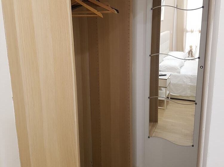 تختخواب و صبحانه Summer Rooms