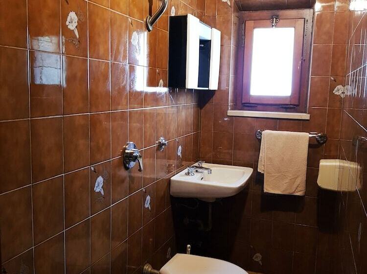 Отель Albergo Pensione Tesi