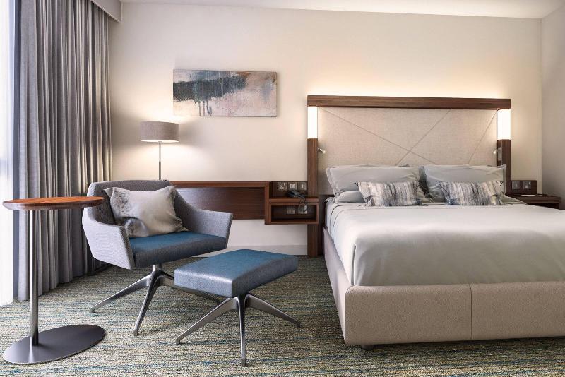 Отель Courtyard By Marriott London City Airport