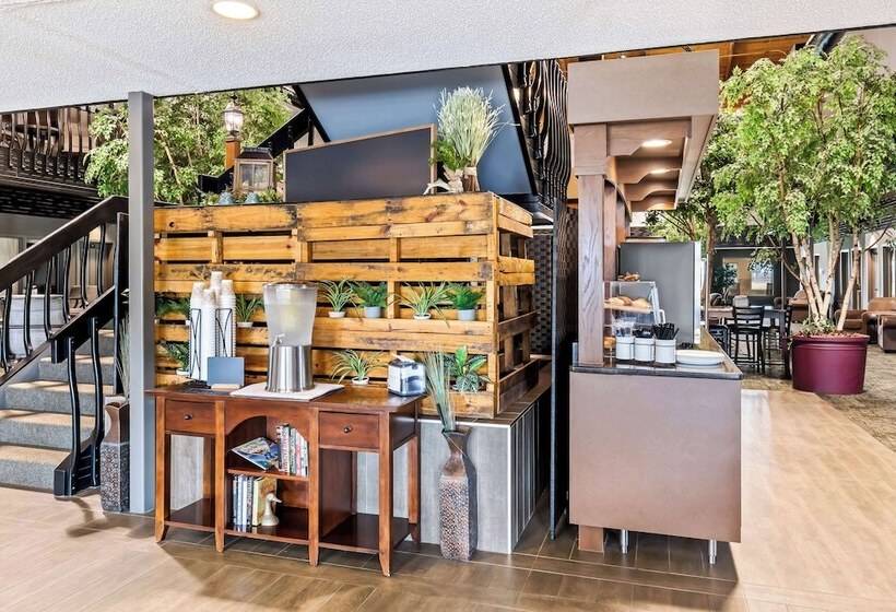 ホテル Heartland Inn & Suites, Surestay Collection By Best Western