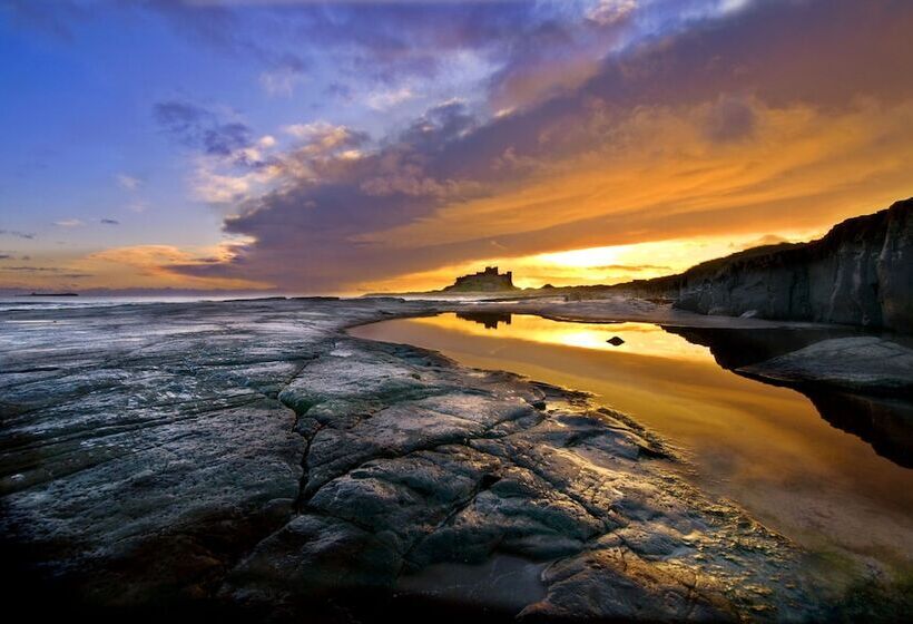 ホテル The Bamburgh Castle Inn   The Inn Collection Group