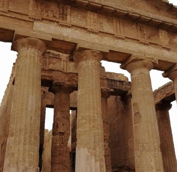 پانسیون Dimora Fraula Guest House