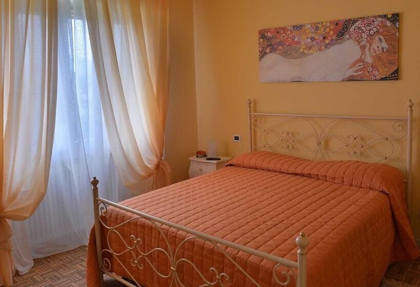 تختخواب و صبحانه La Locanda Francigena