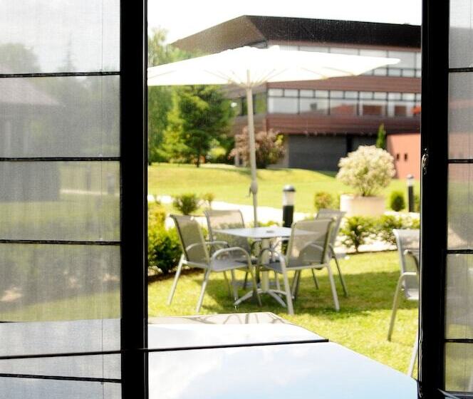 فندق Archamps Porte Sud De Geneve