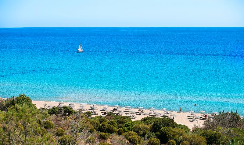 Отель Baia Di Chia Resort Sardinia, Curio Collection By Hilton