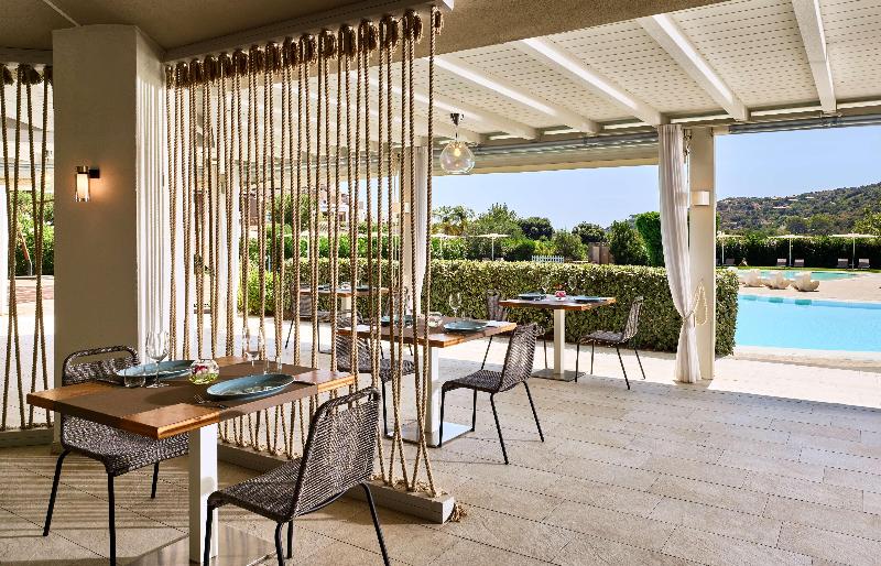 Отель Baia Di Chia Resort Sardinia, Curio Collection By Hilton