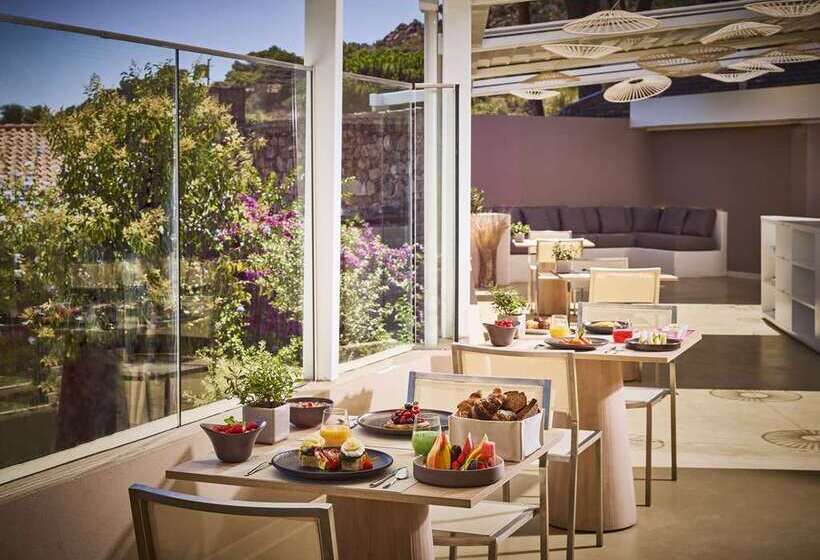 Отель Baia Di Chia Resort Sardinia, Curio Collection By Hilton