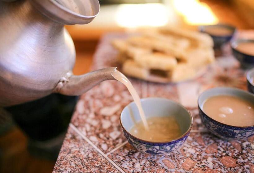 هتل Banyan Tree Ringha