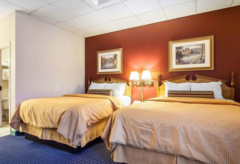 فندق Clarion Inn Branson