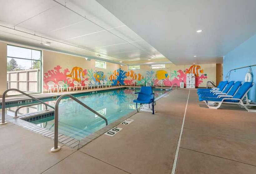 هتل Clarion Suites At The Alliant Energy Center