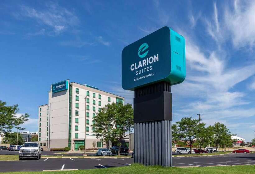 هتل Clarion Suites At The Alliant Energy Center