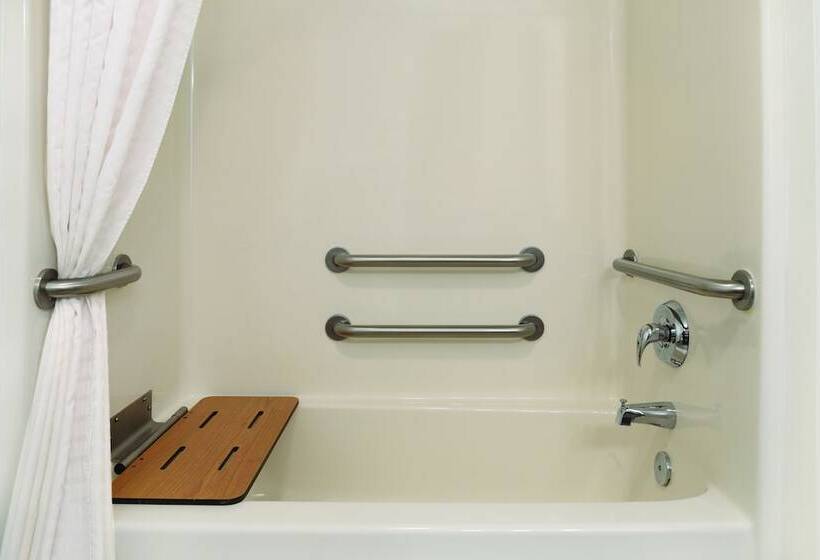 هتل Country Inn & Suites By Radisson, Galena, Il